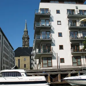 https://esben-juhls-guest-room.copenhagenhotelselect.com